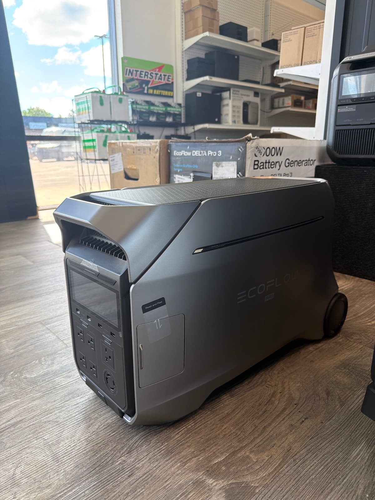 EcoFlow DELTA Pro 3 Portable Power Station — thumbnail 3
